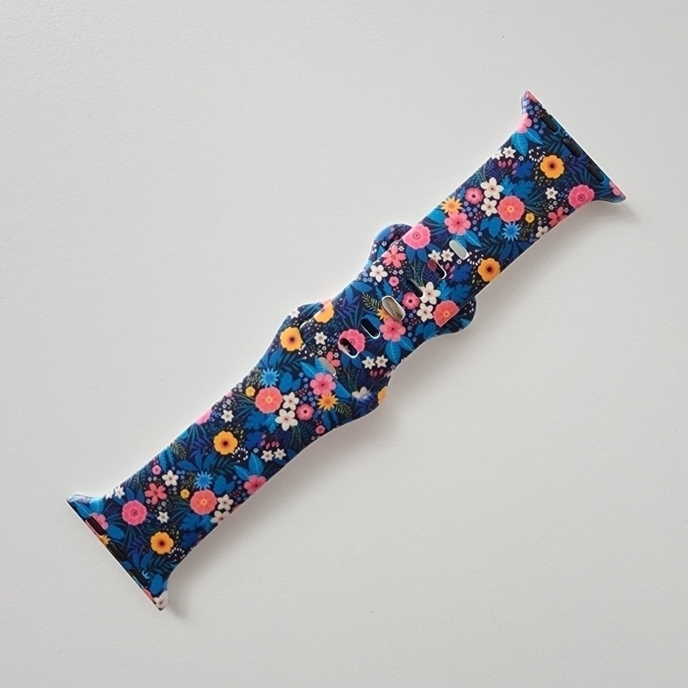 NWT Multi Floral Pattern Apple Watch Silicone Band - Picture 3 of 8
